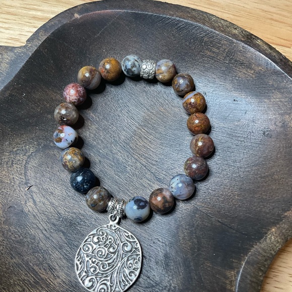 Pietersite (10 mm) with Silver Spacers and Charm. - Picture 6 of 11